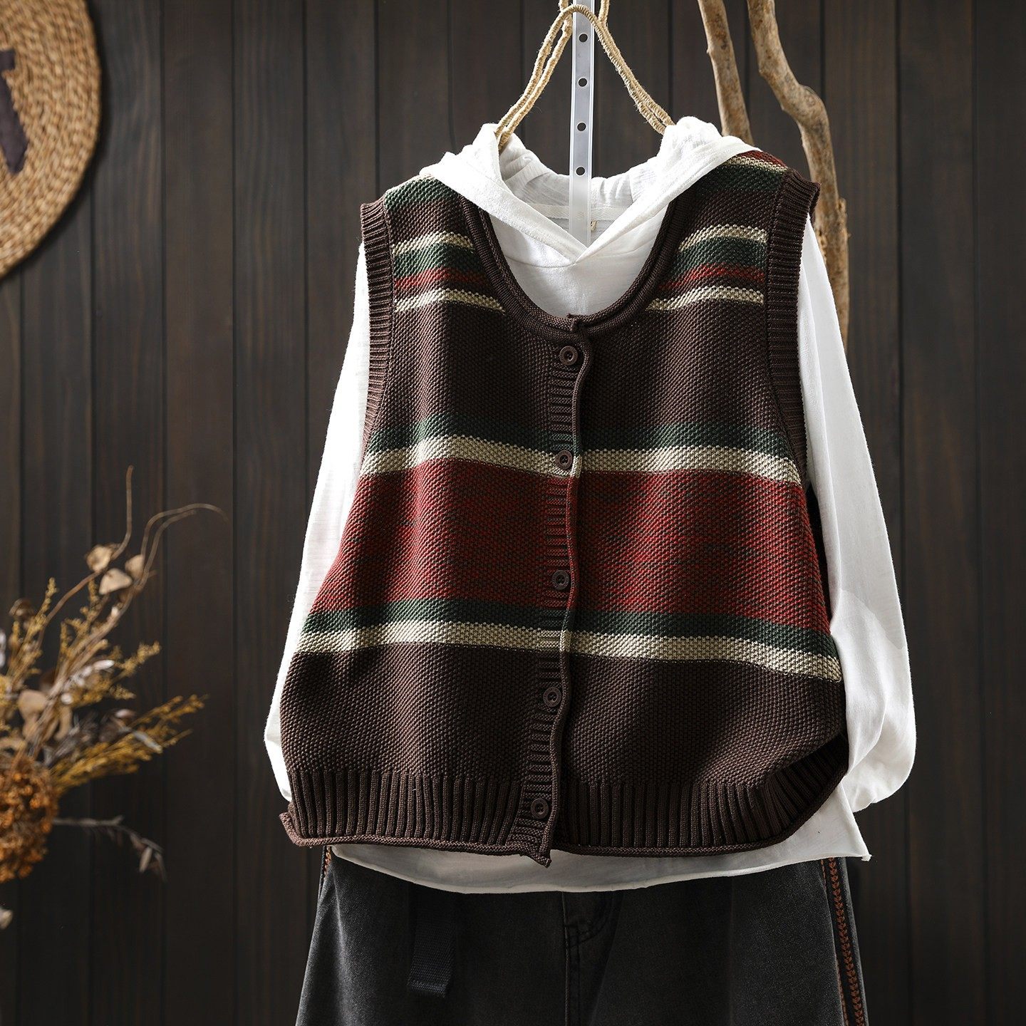 2026年流行的马甲女春新复古针织撞色条纹通勤风无袖坎肩叠穿背心,女装/女士精品,毛针织衫,淘宝优惠券,粉丝福利购,淘宝优惠卷