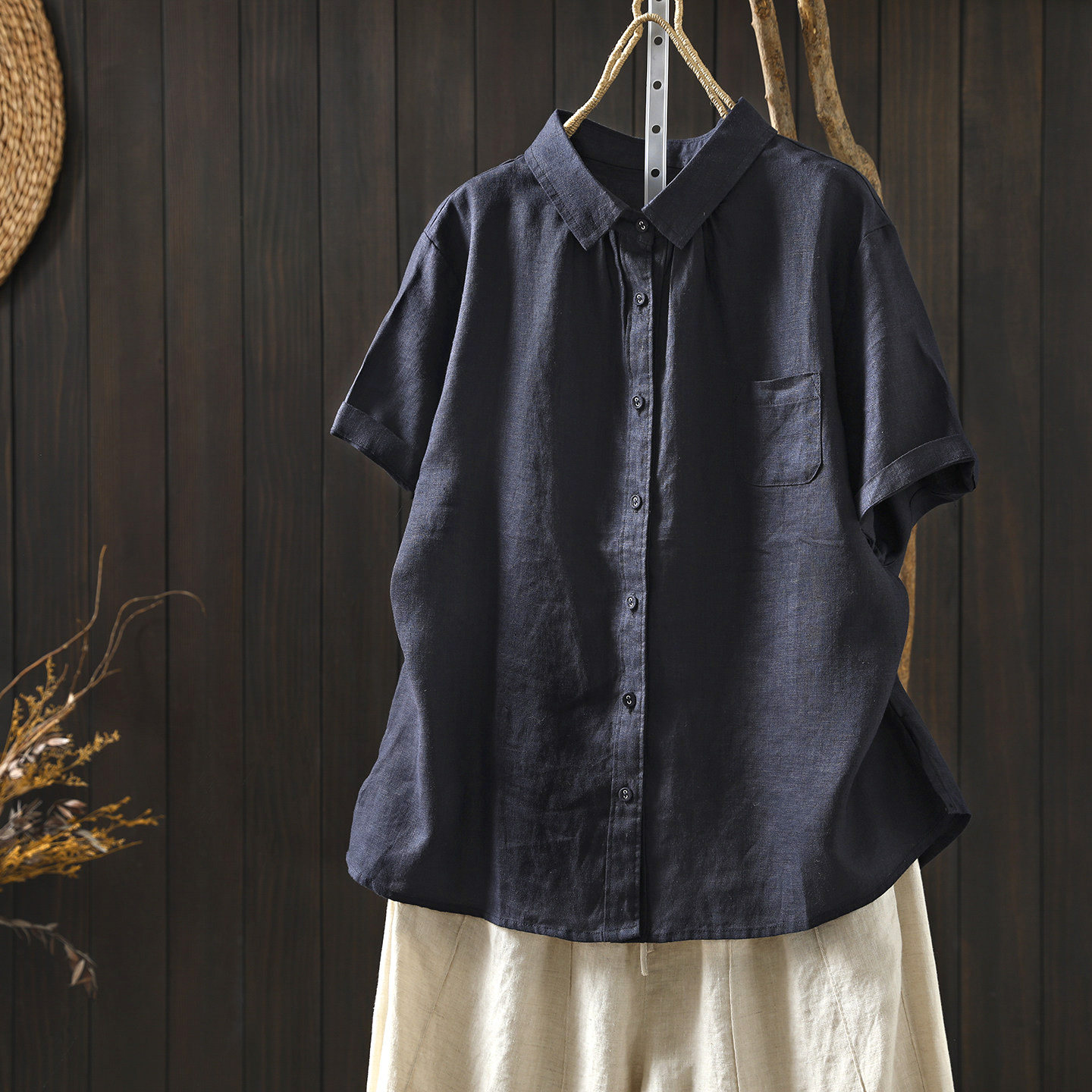独特漂亮新款小衫短袖上衣女2026夏季爆款藏蓝亚麻单口袋宽松短袖