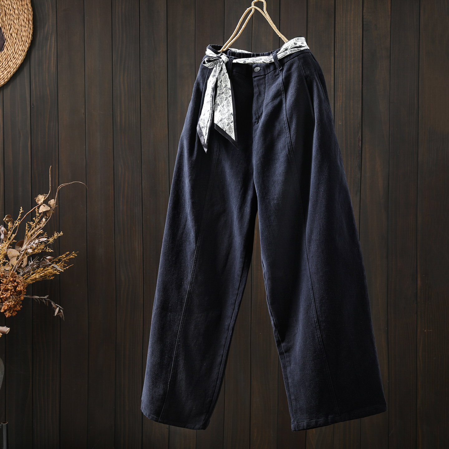 版型超好看的裤子女2025秋冬新款薄绒设计感丝巾时尚休闲百搭长裤