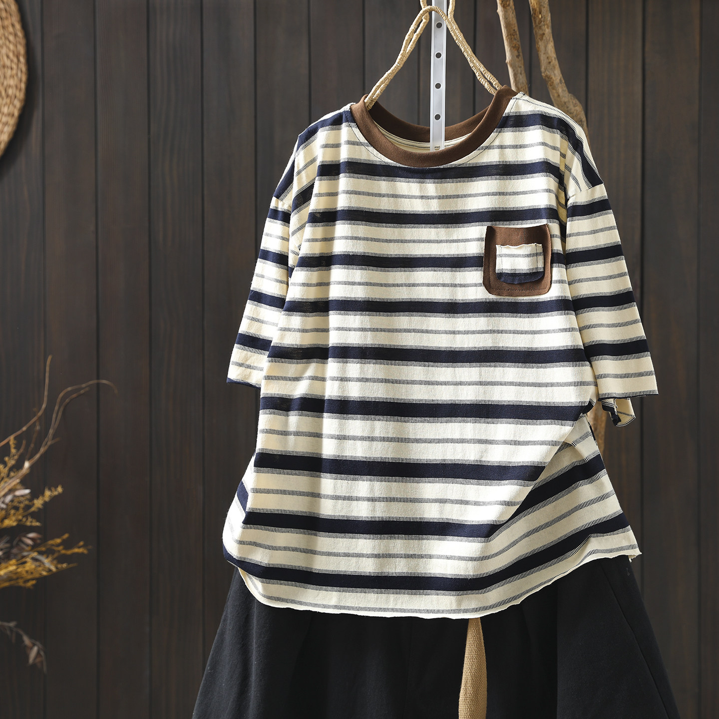 夏日短袖t恤纯棉2026女新款条纹撞色设计感口袋松弛感百搭套头衫