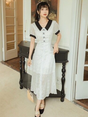 月亮之裳旗舰店