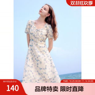 betu百图清新印花连衣裙夏款 收腰显瘦连衣裙 气质方领修身