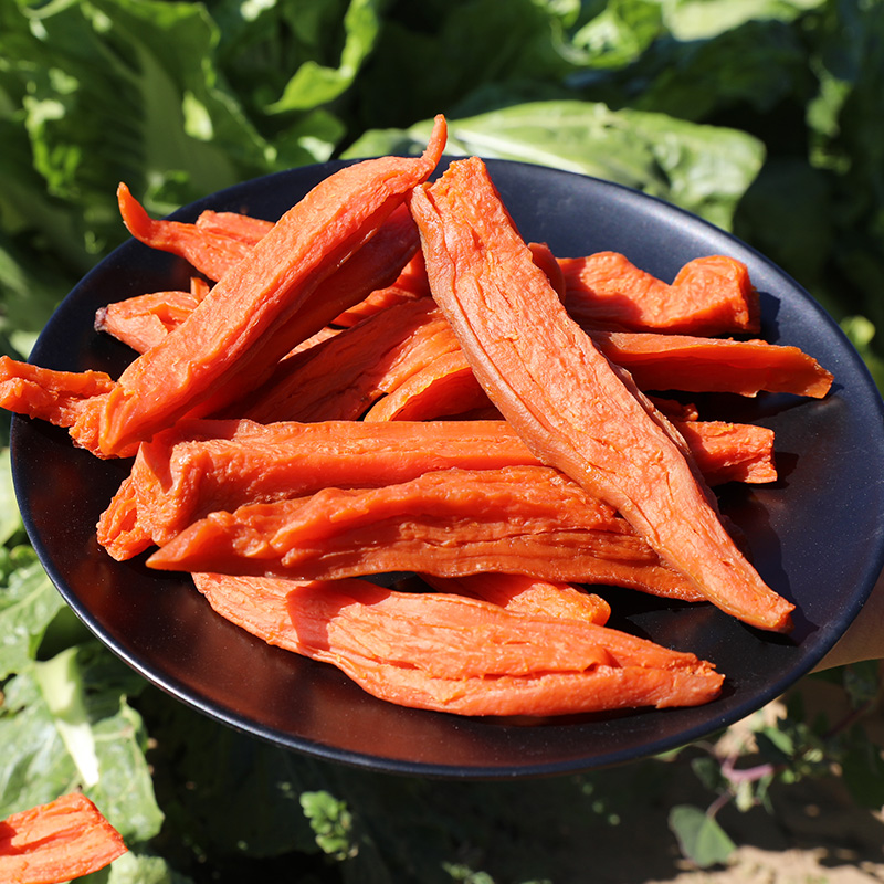 农家晾晒红薯干自然成熟