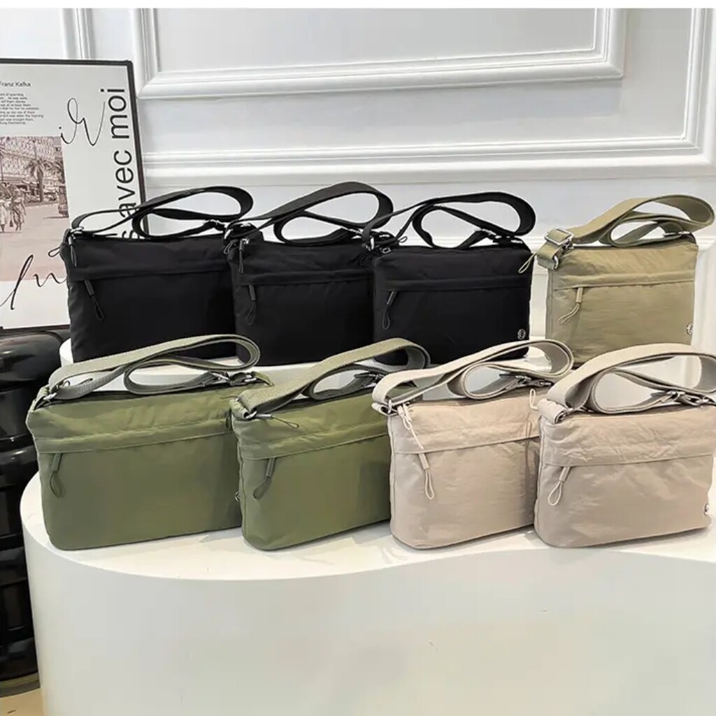 休闲尼龙牛津布斜挎包女2025新款中年女包包单肩时尚帆布妈妈百搭