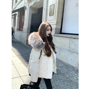 依之萌-2025新款重工chao大毛领短款白色羽绒棉衣棉服女保暖外套