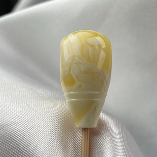 天然原矿俄料蜜蜡白蜡精工全品三通佛头对孔11.2mm厚11.4mm长21.2