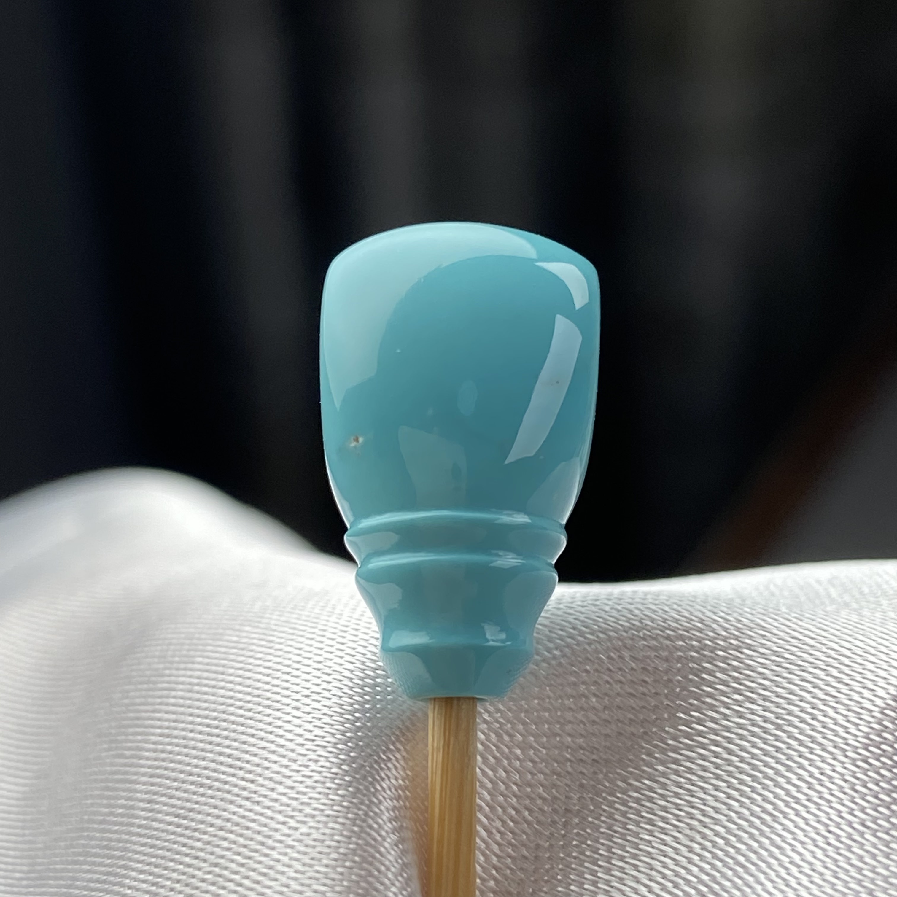 绿松石三通对孔9.6mm厚8.48长16.6湖北原矿瓷釉级暴力蓝佛头配饰