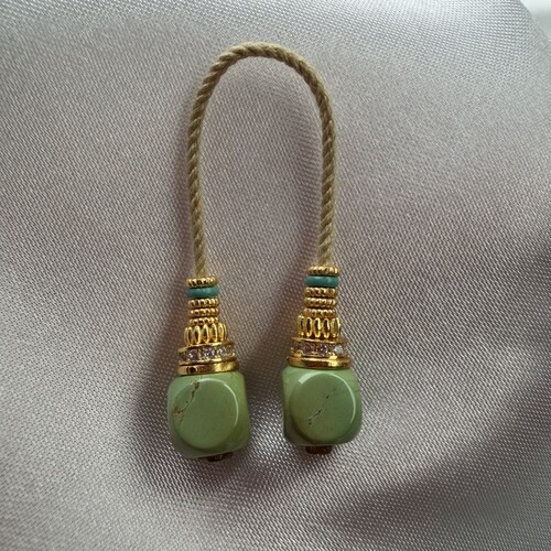 绿松石六方弟子珠对面6.8mm对楞8.7原矿苹果绿搭配925银镀金隔珠