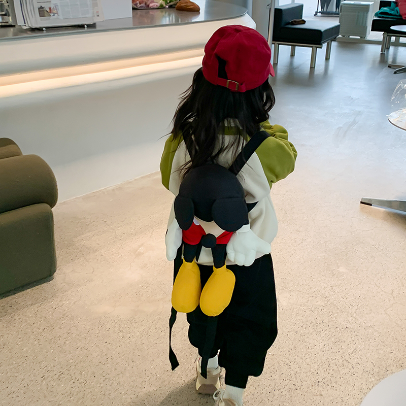 依依妈字母卫衣卡通插肩