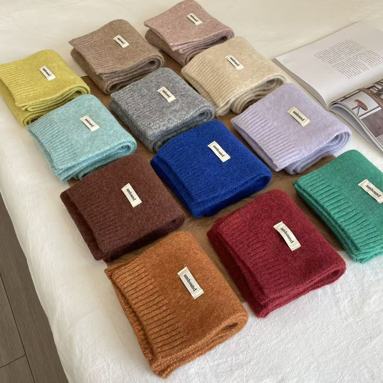 依依妈男女童软糯针织贴标保暖围巾冬季新款儿童时髦可露丽风围脖