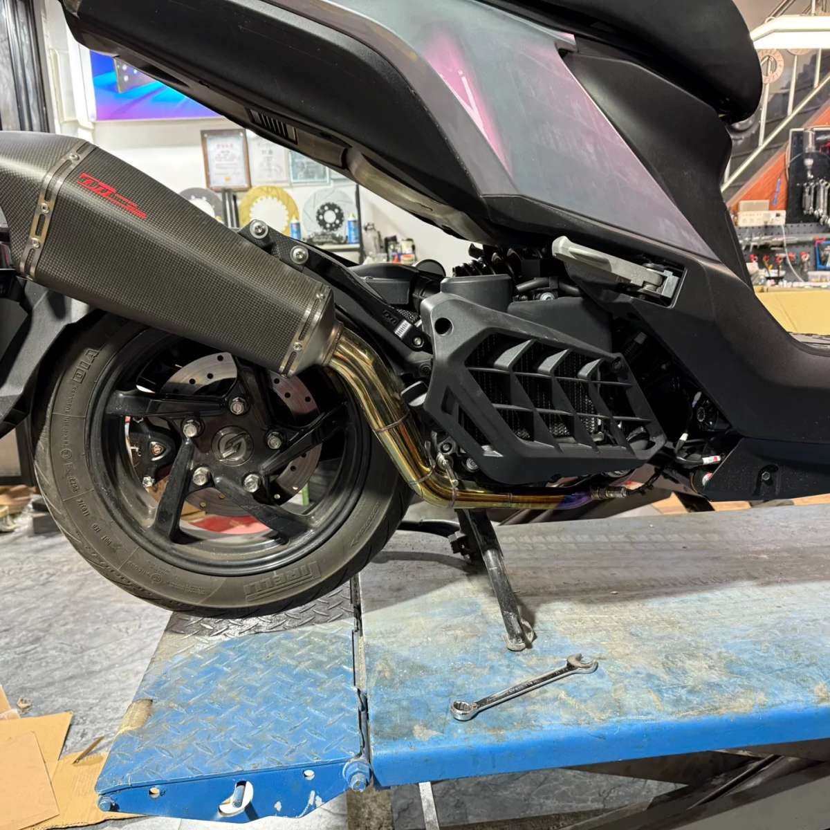 三阳drg158，曼巴mmbcu158改装台湾om碳纤维排气议价,电子元器件市场,其它元器件,淘宝优惠券,粉丝福利购,淘宝优惠卷