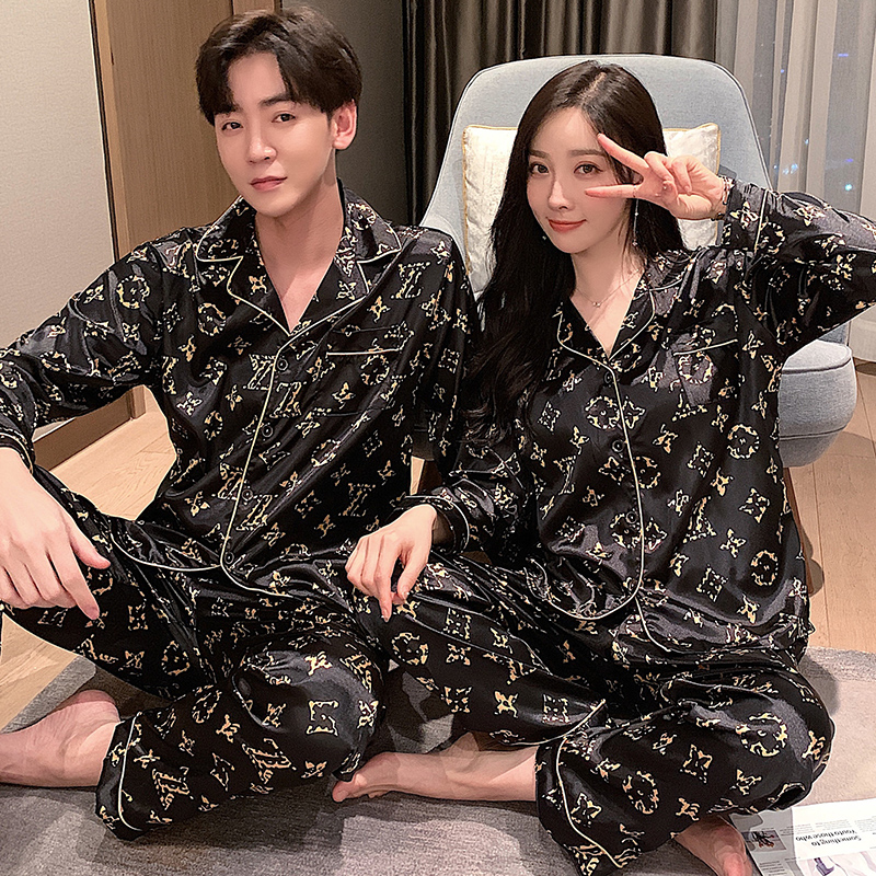 AI Shang's real photo 2021 spring new pajamas lovers silk large letter home suit