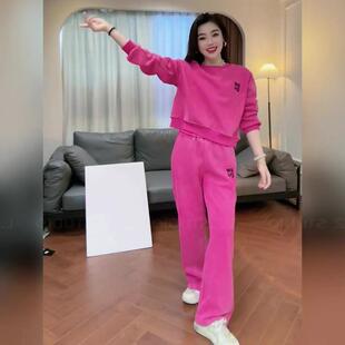 奥特莱斯撤柜捡漏简约刺绣玫红色圆领套头卫衣直筒裤两件套女