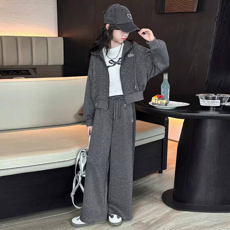 法国女童春装运动套装2026新款洋气连帽针织卫衣女孩阔腿裤两件套