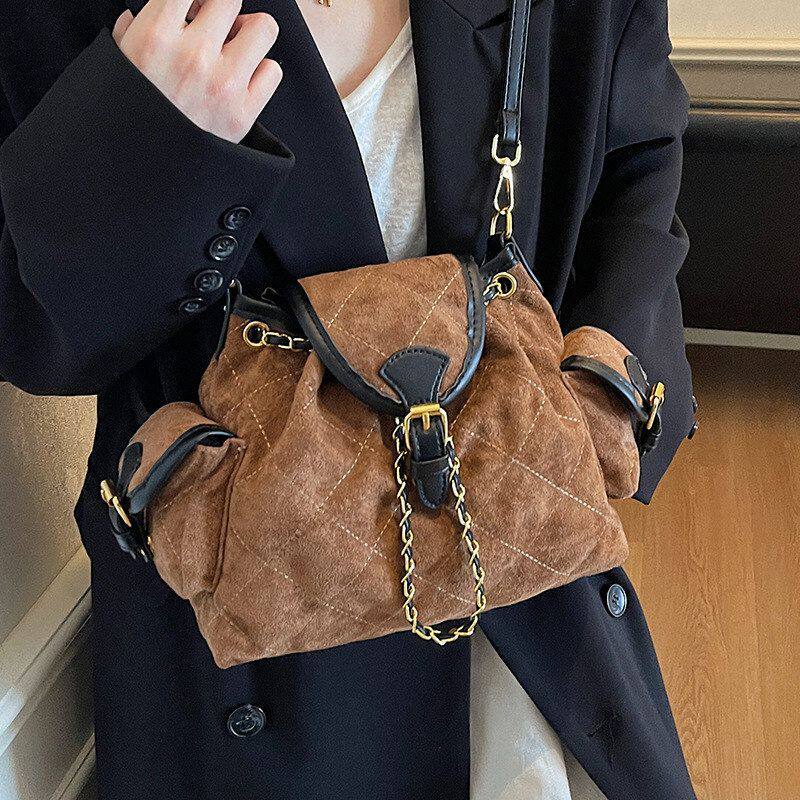 后背包新款女式书包复古旅行小众小百搭麂皮2026出游绒双肩包通勤