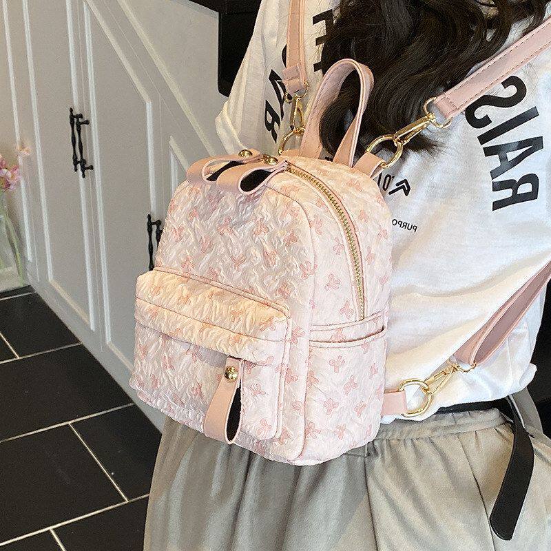 书包精致后背旅行包双肩包通勤超火小新款包百搭迷你女式2026休闲