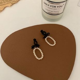 2021年新款 欧美银针黑色蝴蝶结珍珠优雅气质耳钉女耳饰无耳洞耳夹
