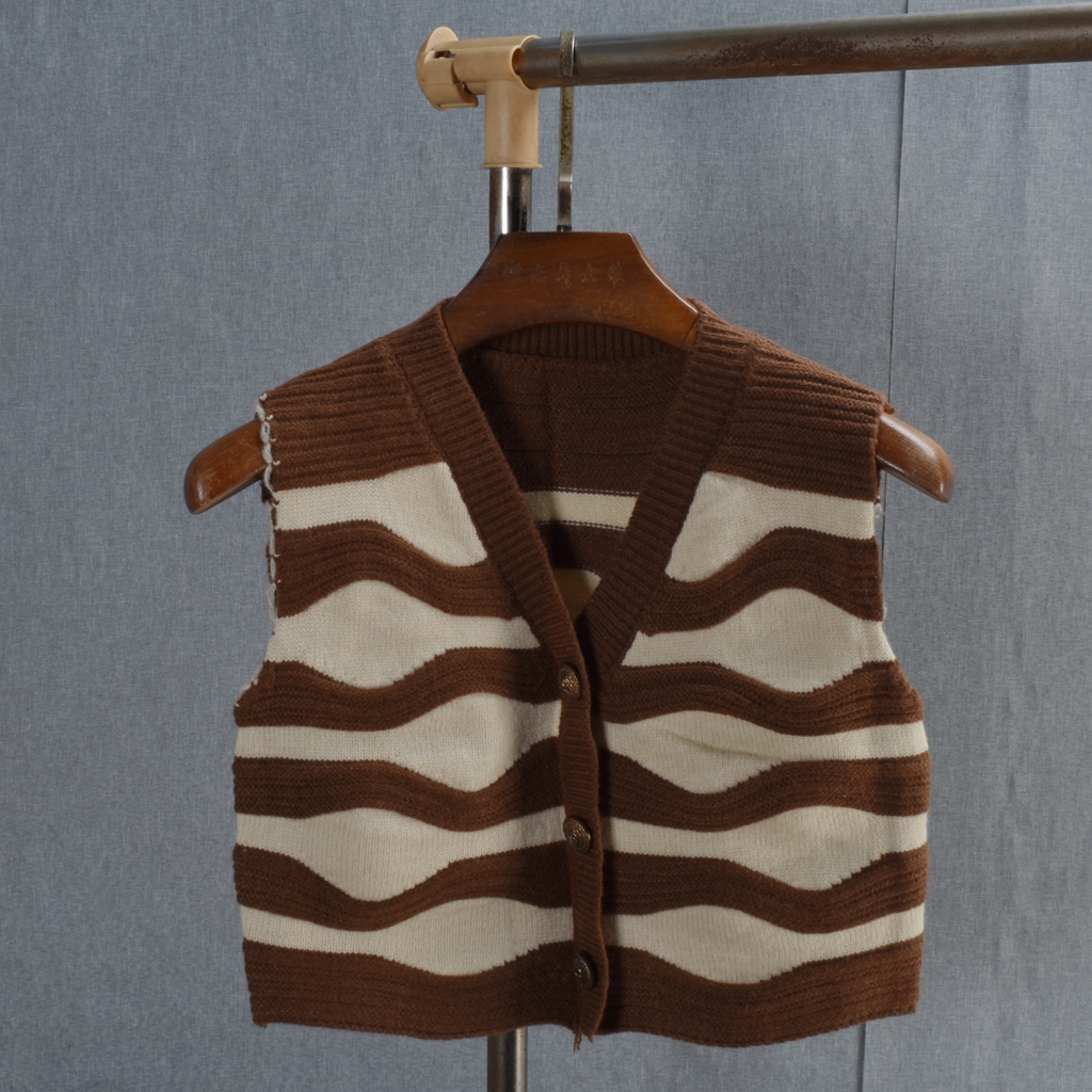 女装尾单尾货春秋季针织衫马甲30