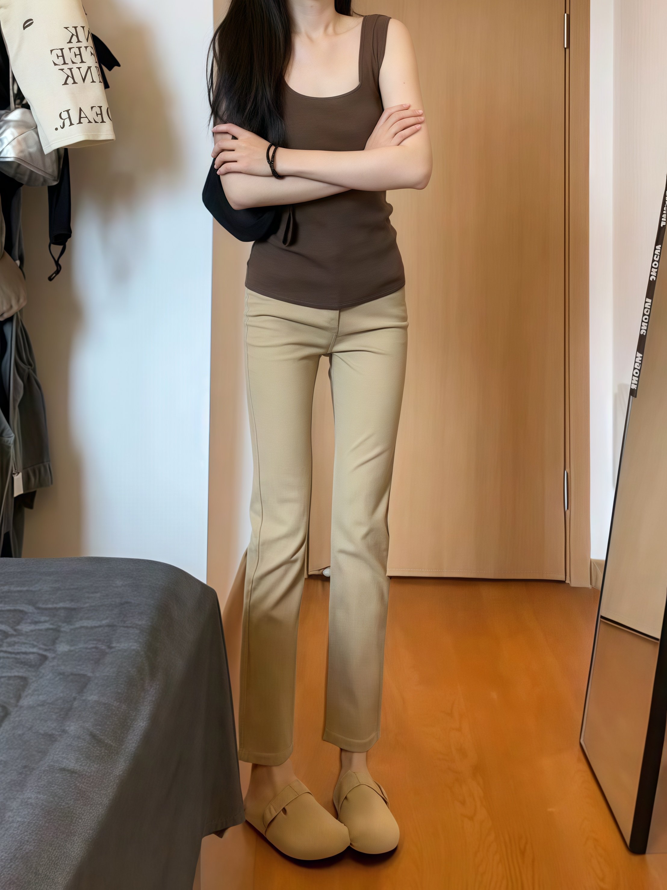 卡其色牛仔裤女春季2026新款高腰显瘦修身弹力九分窄版直筒烟管裤