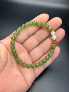 天然和田玉手串碧玉卡6mm小手链冰底阳绿单圈圆珠男女款情侣手饰