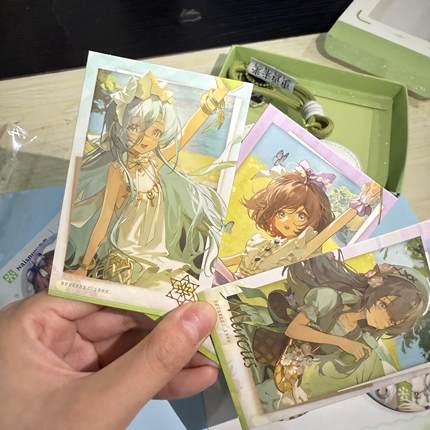 正品代购奈雪联名重返未来1999拍立得小卡纸信圈儿马库斯37徽章