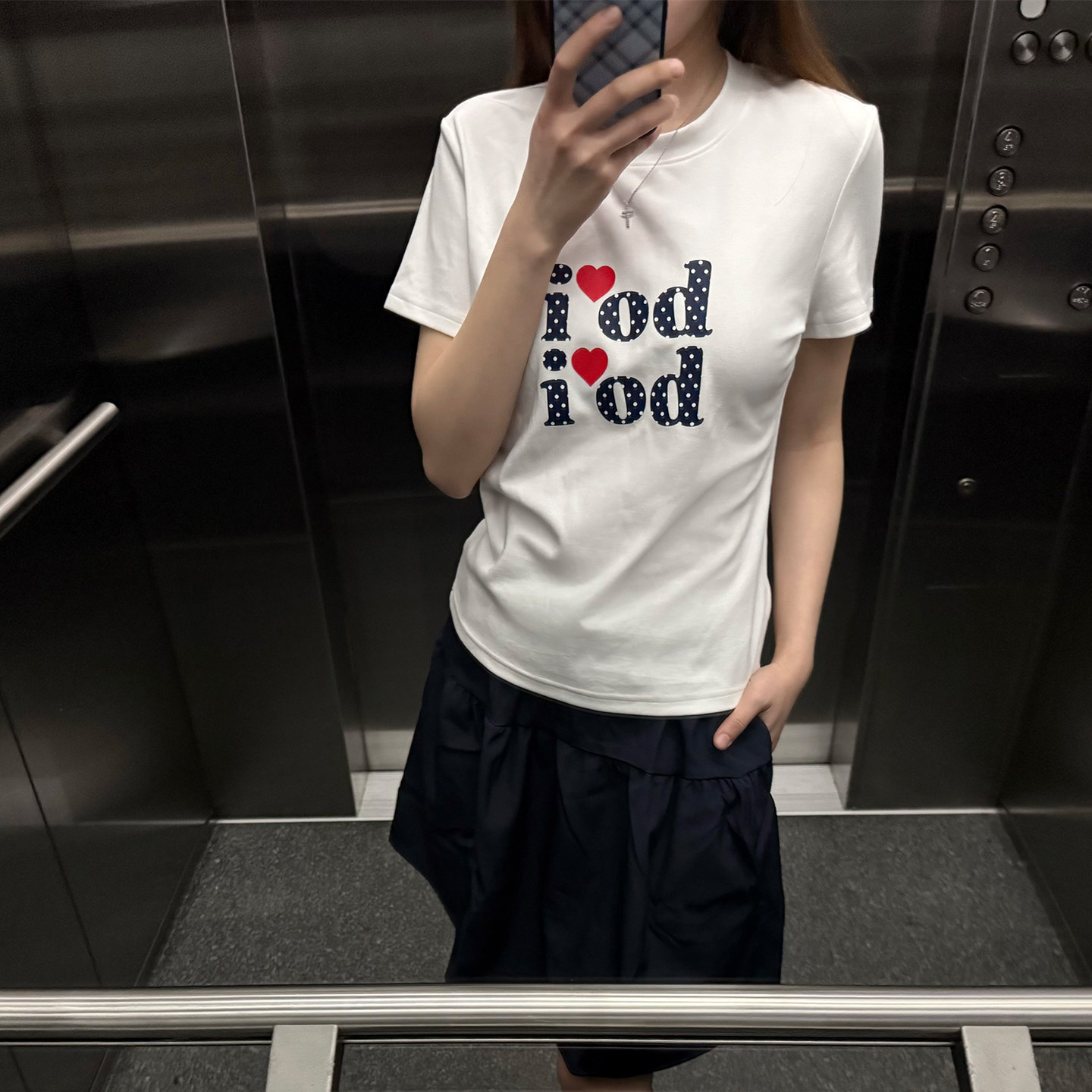 LKOD夏季波点修身短袖T恤图片