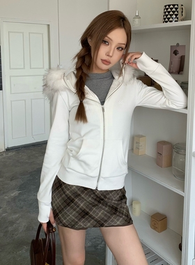 LK STORE LKOD2025新款美式白色帽衫女款修身辣妹帽衫毛领外套