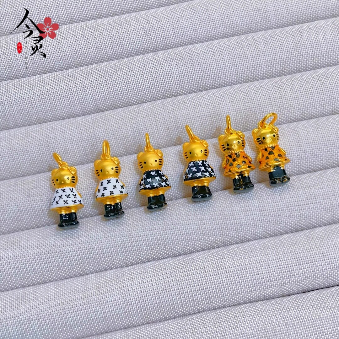 金色珐琅彩凯蒂猫吊坠项链