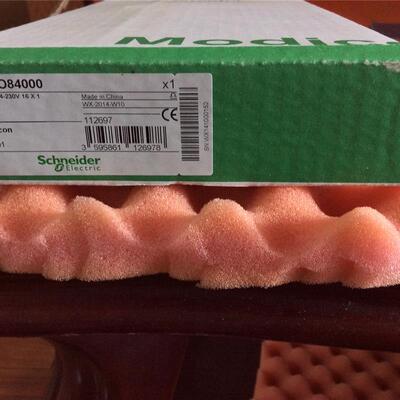 控制器140DAO84000原装140DAO84210可编程140DAO85300开关量模块