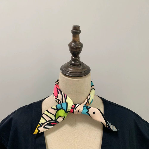 flora趣味搞怪卡通可爱个性方巾