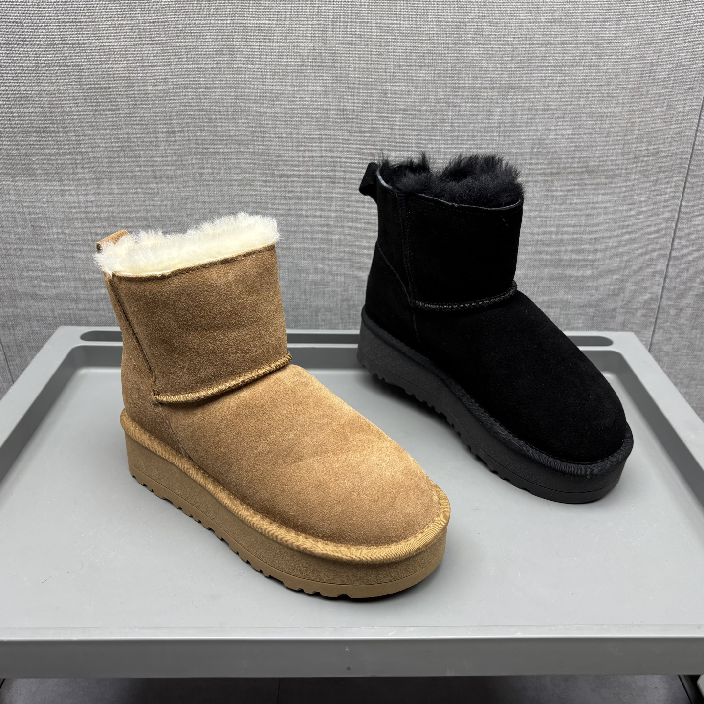 羊毛加绒保暖女短靴防滑雪地靴