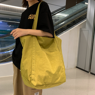 韩风超大容量尼龙布包女2026新款 出门旅行单肩托特包通勤简约大包