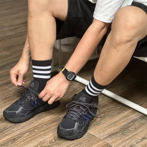 Adidas/阿迪达斯 RESPONSE CL 坏痞兔联名运动休闲跑步鞋 ID0805