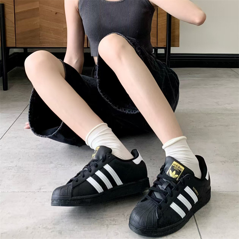 Adidas/阿迪达斯 三叶草 SUPERSTAR 金标经典贝壳头板鞋 EG4959