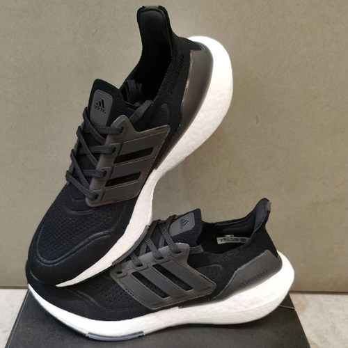 adidas/阿迪达斯 ULTRABOOST UB 透气缓震运动休闲跑步鞋 FY0378