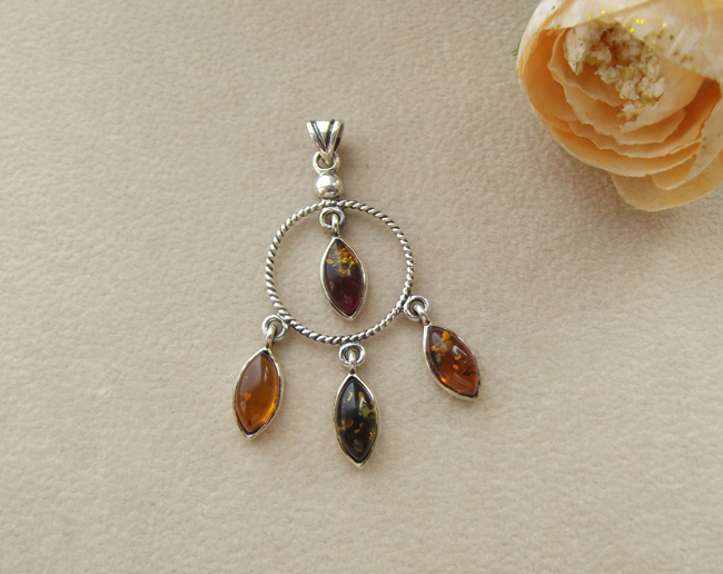 欢腾 波兰天然琥珀 925银镶血珀 火珀 金珀项坠吊坠挂件正品饰品