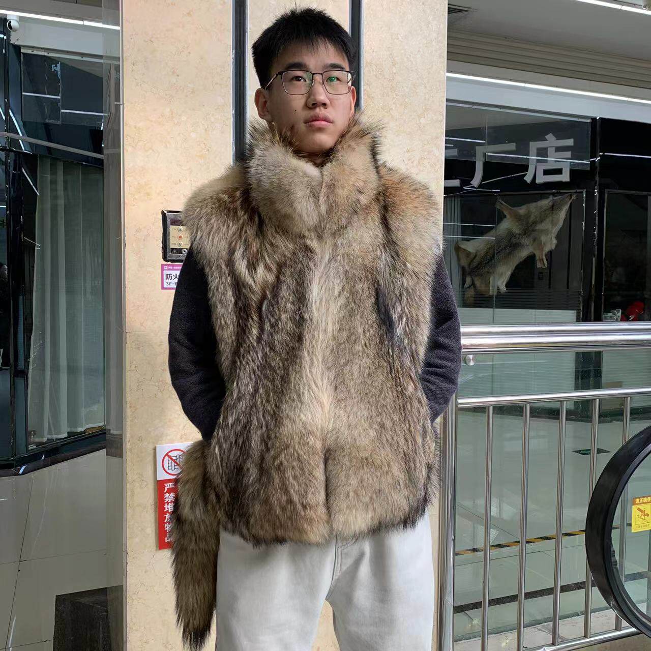 进口郊狼皮草马甲立领时尚原生态皮毛一体外套新款保暖真皮大衣冬