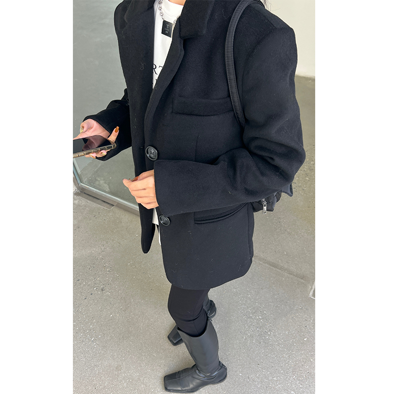 抗冻廓形黑色加厚羊毛西装外套