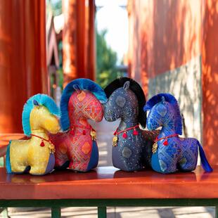 2026马年吉祥物毛绒玩具生肖马公仔民族风花布小马玩偶礼品布娃娃