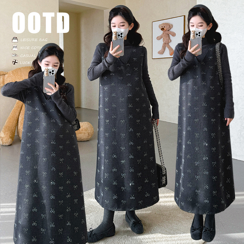 孕妇装秋冬款2025新款套装时尚加厚毛呢连衣裙冬季打底上衣两件套