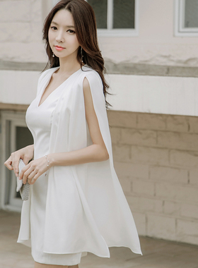 2019夏新款深v领雪纺拼接修身显瘦包臀白色披肩连衣裙女喇叭袖