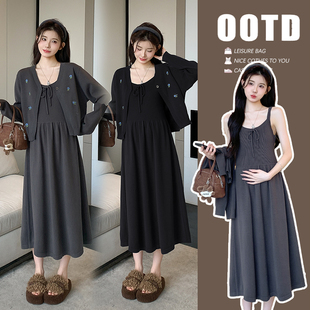 2025新款 韩版 秋冬款 时尚 显瘦连衣裙两件套孕妈高级穿搭 套装 孕妇装