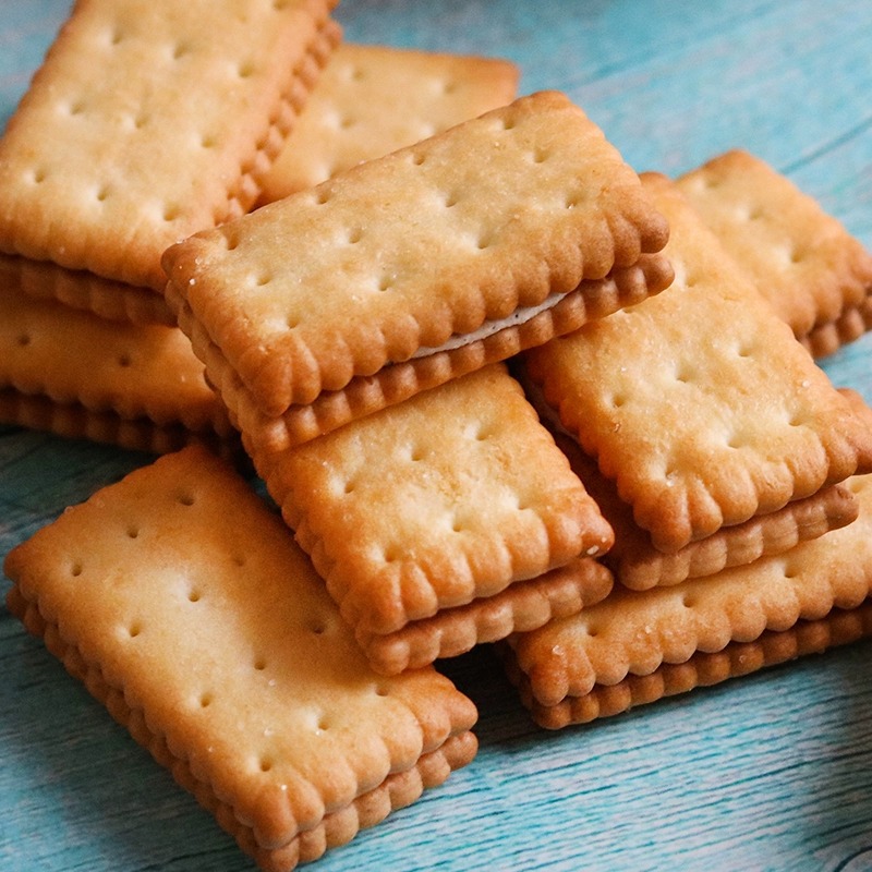 日本进口固力果饼干批发格力高独立包装儿童乳酸菌黄油味夹心饼干