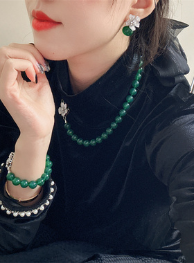 玛瑙颈链女绿色首饰高贵大气复古