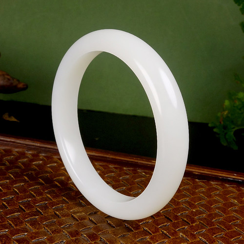 和田羊脂白玉手镯女款57.5mm