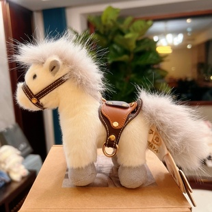 正版伊呀呀可爱小马2026年生肖马毛绒玩具钥匙扣挂件马年吉祥物