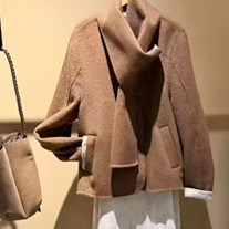 阔版 冬季 百搭短款 2025年时尚 围脖两件套毛呢外套 新款