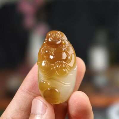 新疆和田玉且末金山糖羊脂白玉挂件吊坠弥勒佛公女款黄糖