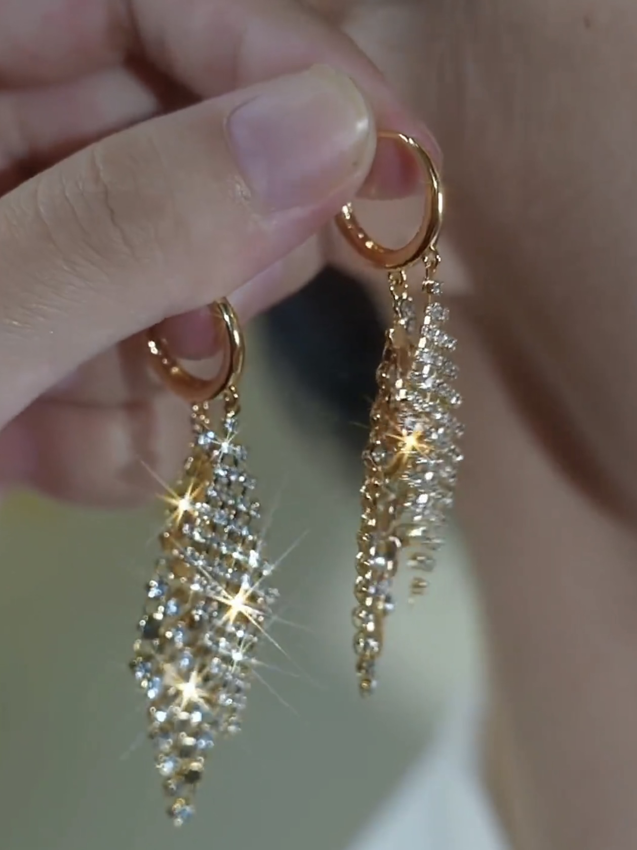 超闪满钻菱形耳环女2024新款时尚个性轻奢气质高级感显脸瘦耳饰潮