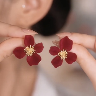 植绒桃花纯银耳钉s925雕花女爆款轻奢小众ins防过敏耳饰网红时尚